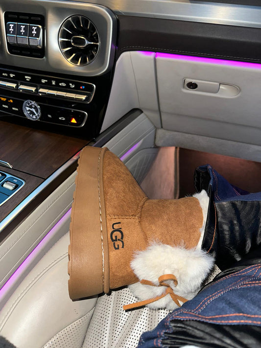 UGG Imblanit cu Puf si Funda Maro